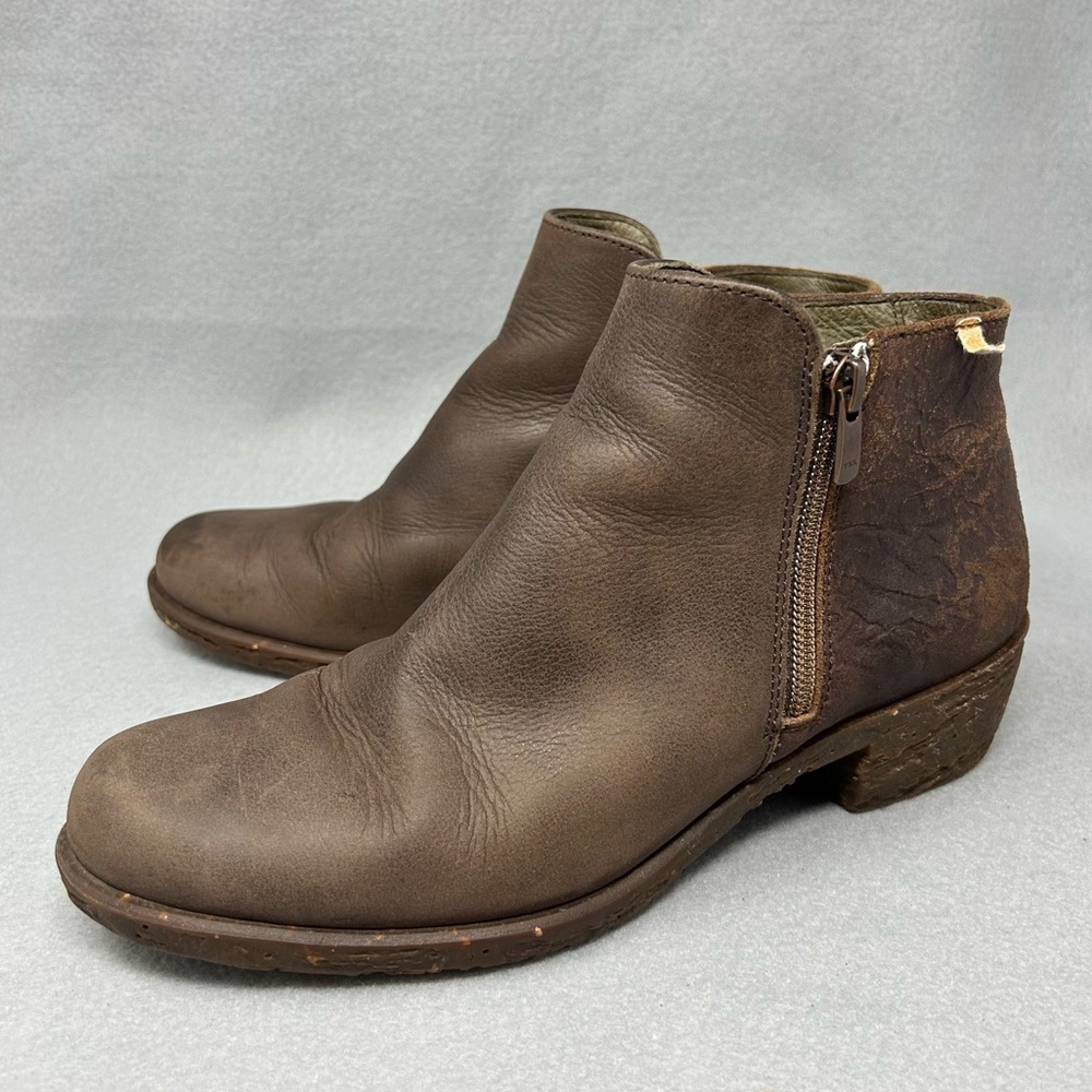 El Naturalista Size 39 US 8.5-9 Ankle Boots Brown Leather Block Heel